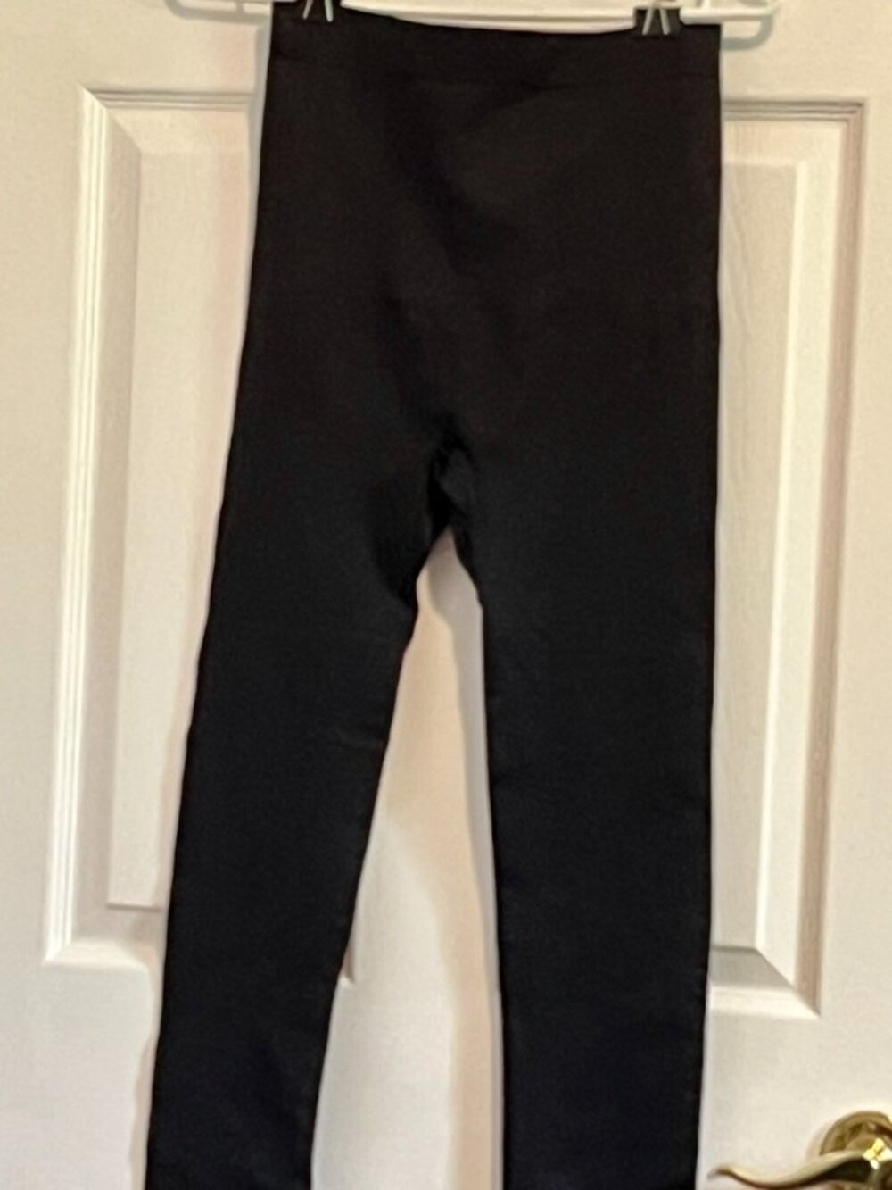 Empetua black medium midwaist shaping capri legging NWT - Picture 2 of 5